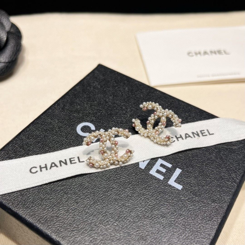 Ch**el earrings